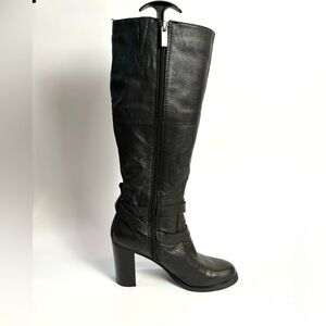 Genuine Leather Bandolino Brand Knee High zip Up Boots sz 8.5